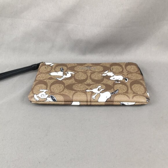 NWT Coach X Peanuts Corner Zip Wristlet Wallet With Snoopy & Woodstock - Picture 5 of 11